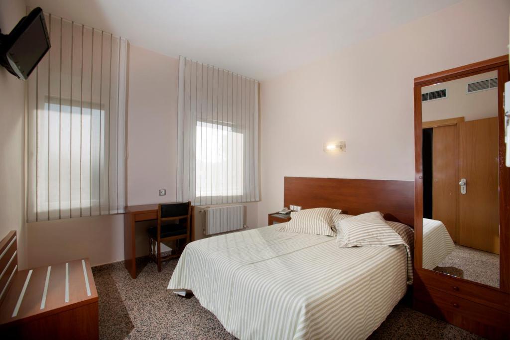 Hotel Marivella Calatayud Zimmer foto